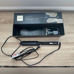 GHD Classic Wave Oval Curling Wand - Used Once